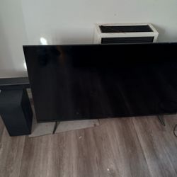 Hisense Tv 55 Inch With LG Soundbar