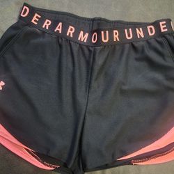 NEW Women's Size Medium Under Armour Workout Shorts 