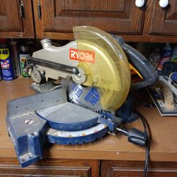 Ryobi Saw