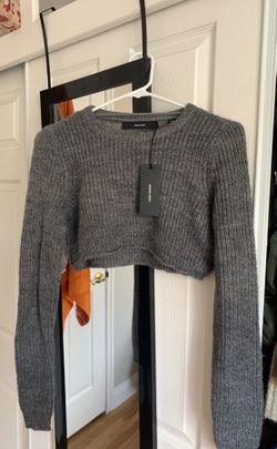 Grey cropped sweater