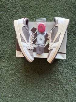 Travis Scott Jordan 1 Reverse Mocha