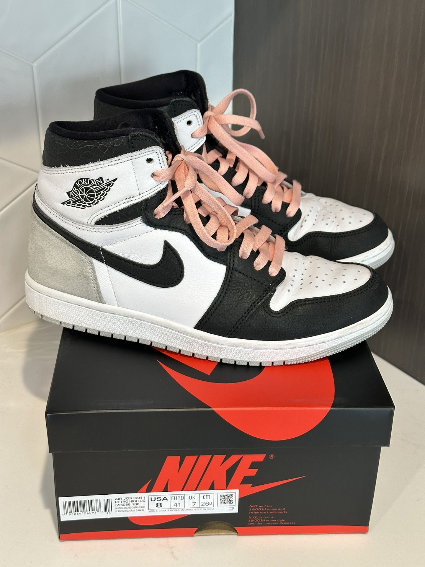 Air Jordan 1 High Retro OG Bleached Coral