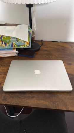 Apple MacBook Pro MAKE AN OFFER