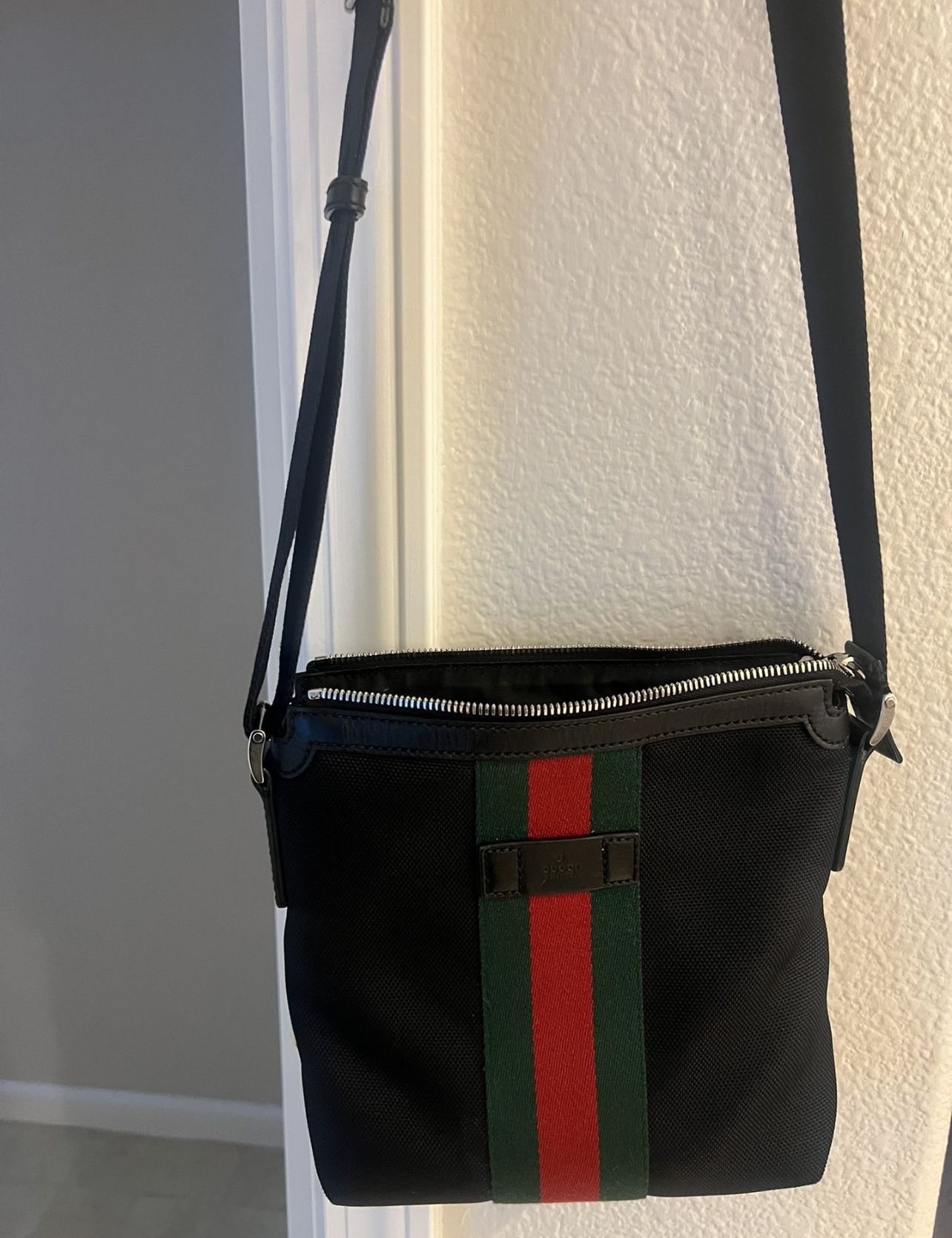 Gucci Messenger Bag (unisex)