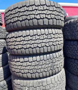 265/70/17 Open Ranger set de Tires con 80% de Vida las 4