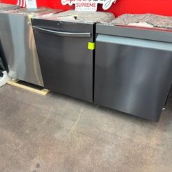 Brand New Dishwasher