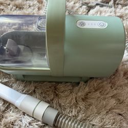 Small Vacuum/ Pet Grooming Set 