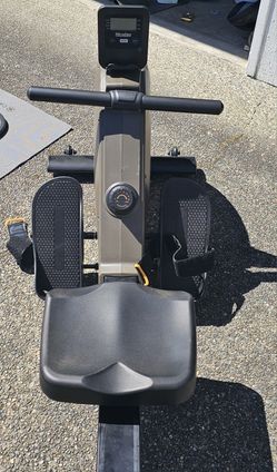 Niceday Magnetic Rowing Machine – Like New - $150