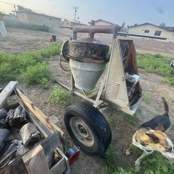 Canoga Cement Mixer