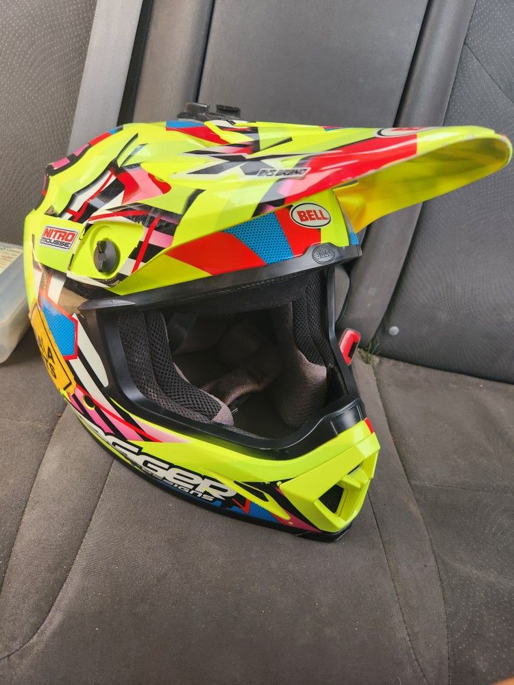Bell Mx-9 Hi-viz Moto Helmet