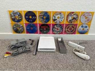 Nintendo Wii System w/12 Games!