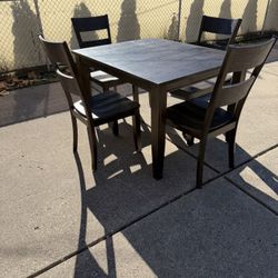 Dining Table Set w/ 4 Chairs + Removable Leaf