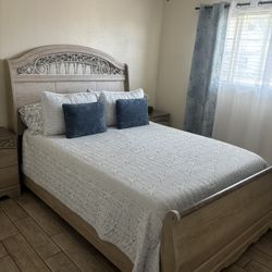 Queen Bedroom Set 
