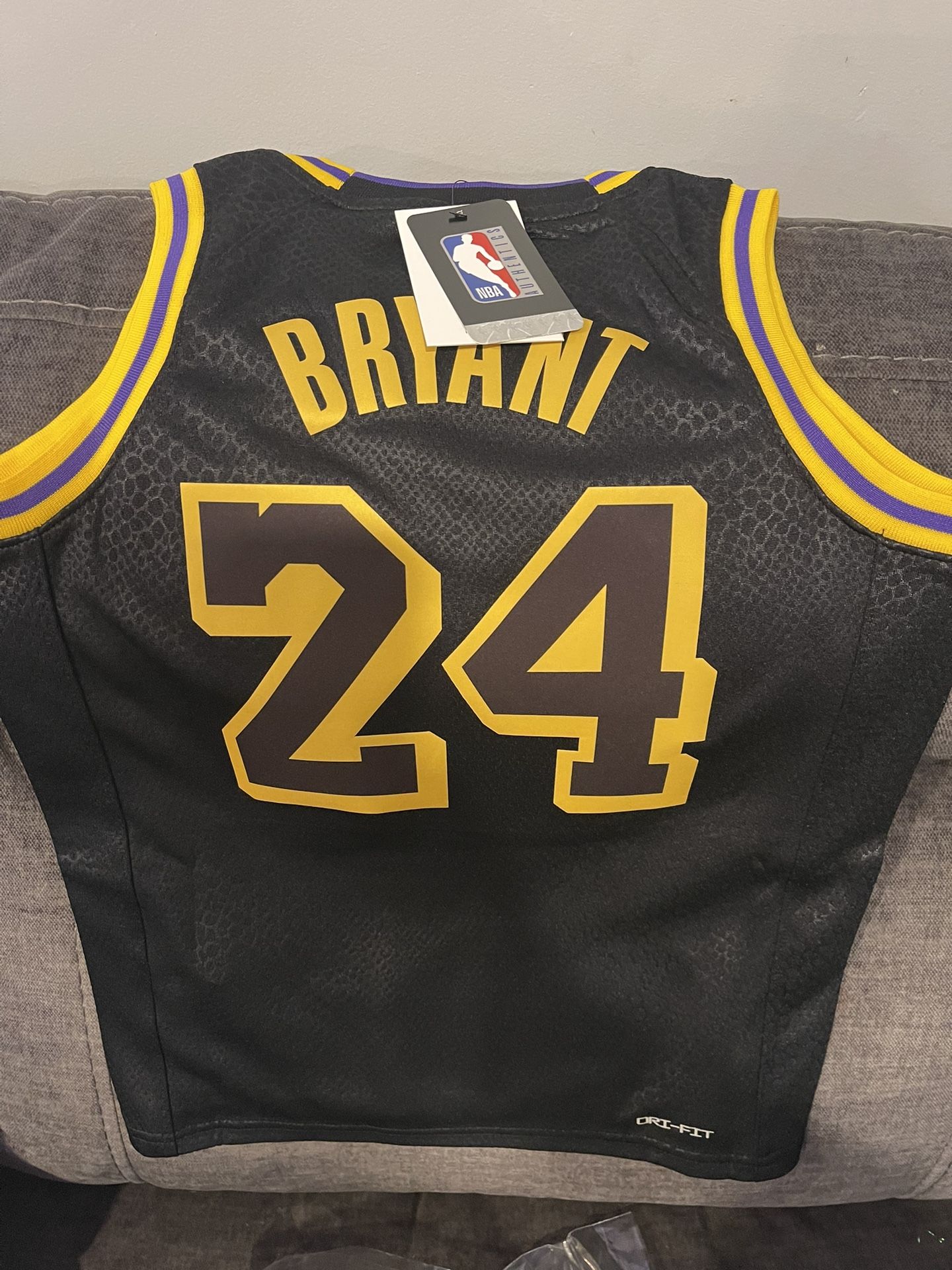 ウェア Kobe Bryant 24 Lakers Swingman Jersey _12.JPG?set_id=880000500F