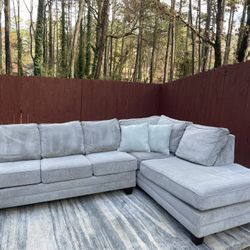 Gray 2-Piece Sectional 