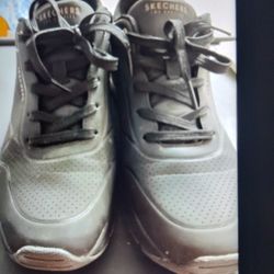 Teniss Puma Seminuevos Negros Talla 10 De Mujer