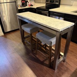 Marble Table Island With 2 Stools 
