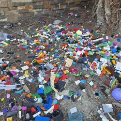 Free LEGOS