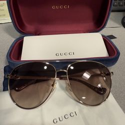 Genuine Authentic Real Gucci Women’s Sunglasses GG 1088S With Box And Papers COA