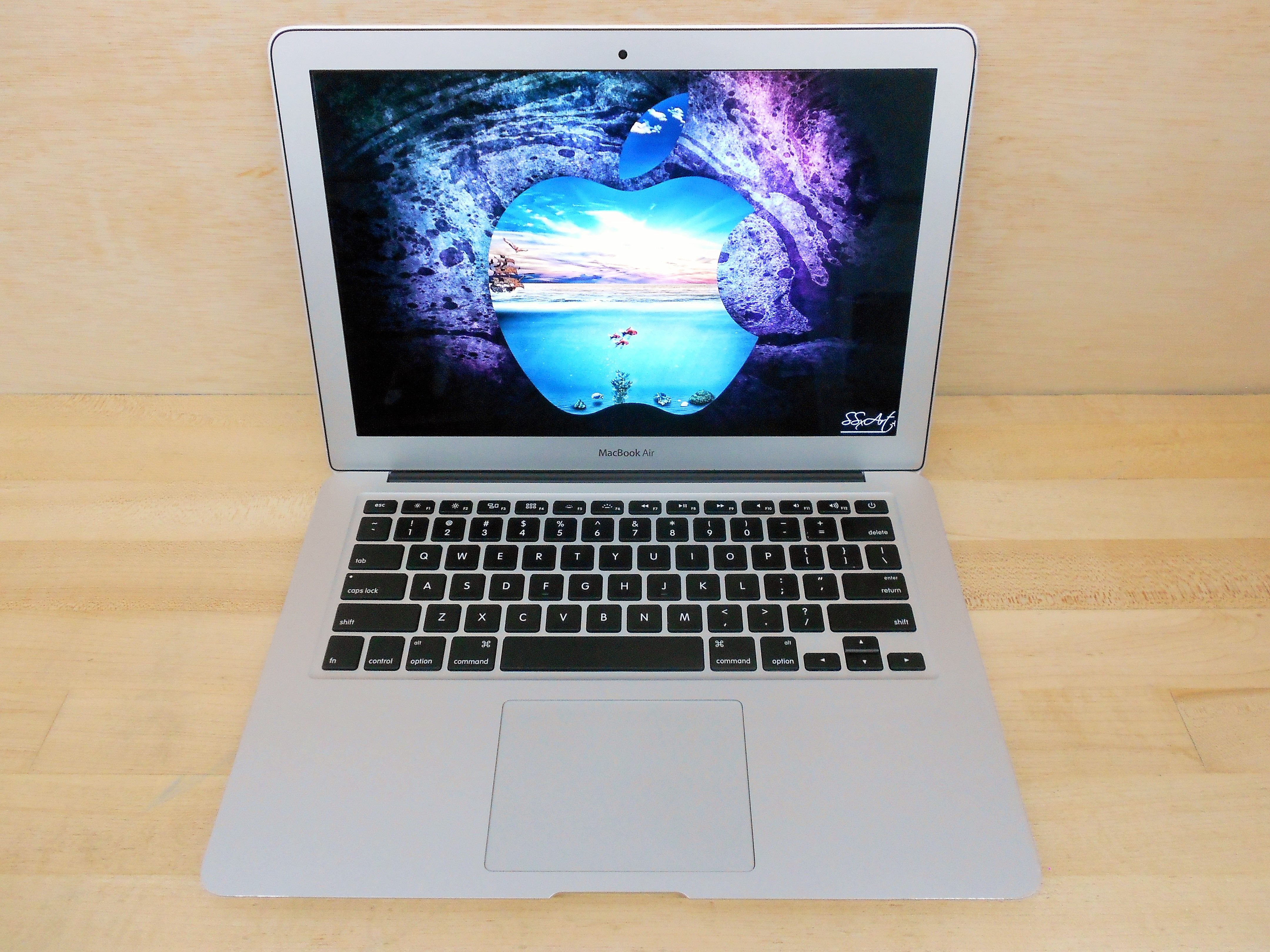 MacBook Air 2017 i5 13". MSOffice. Delivery. Apple laptop