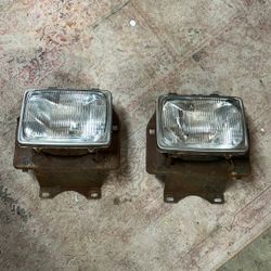 73-79 Ford truck headlights and buckets