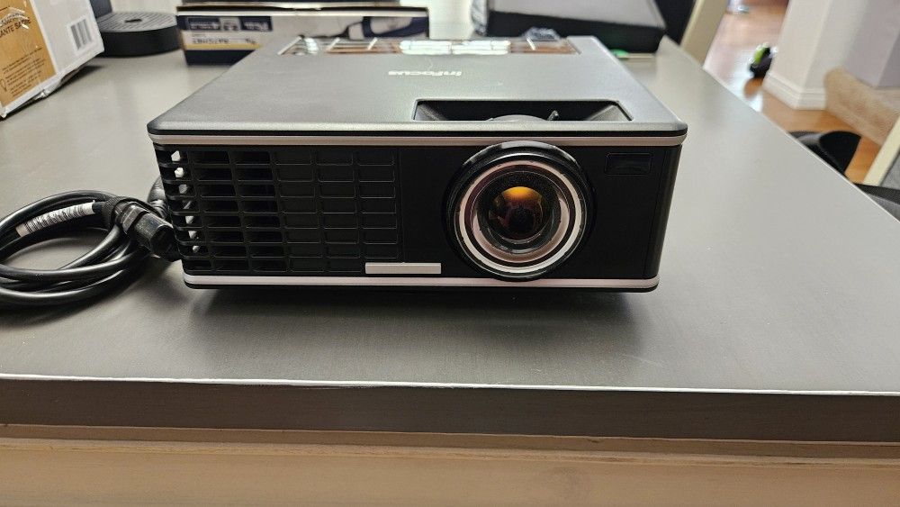 InFocus IN1503 Projector – Great Condition