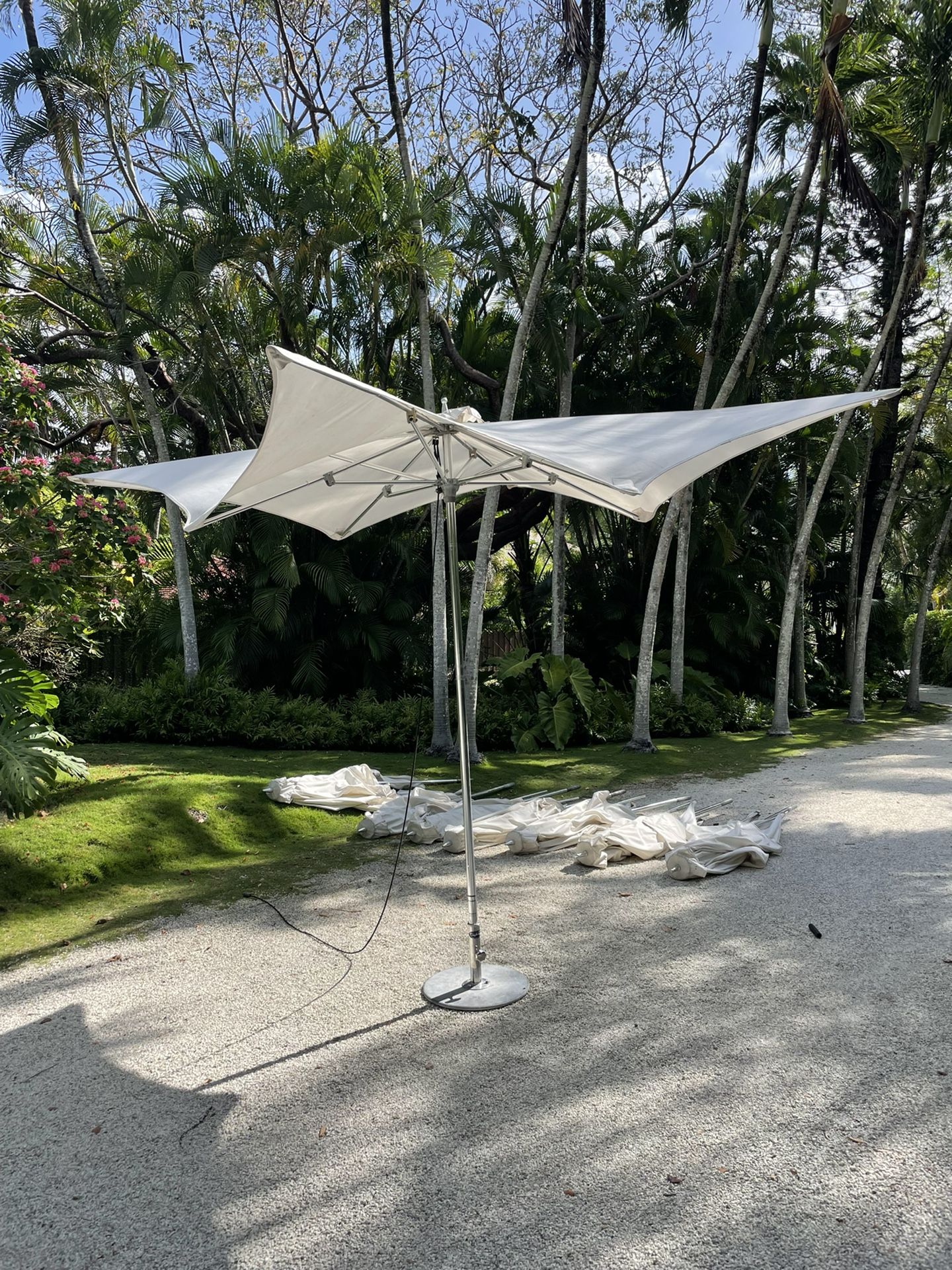 Tuuci mantra Umbrellas - 2 Available