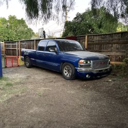 2004 GMC Sierra 1500 Ext. PART OUT