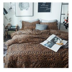 Full Bed Comforter Set 