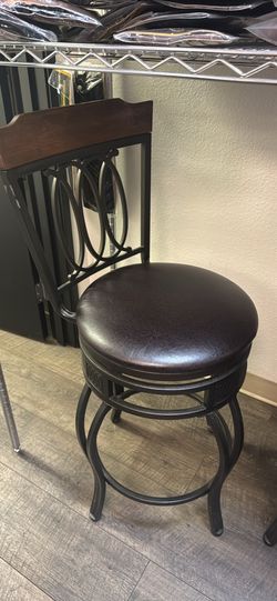 Gorgeous 2 Stools Set