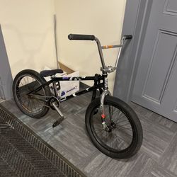 Bmx + Helmet + 2 Locks
