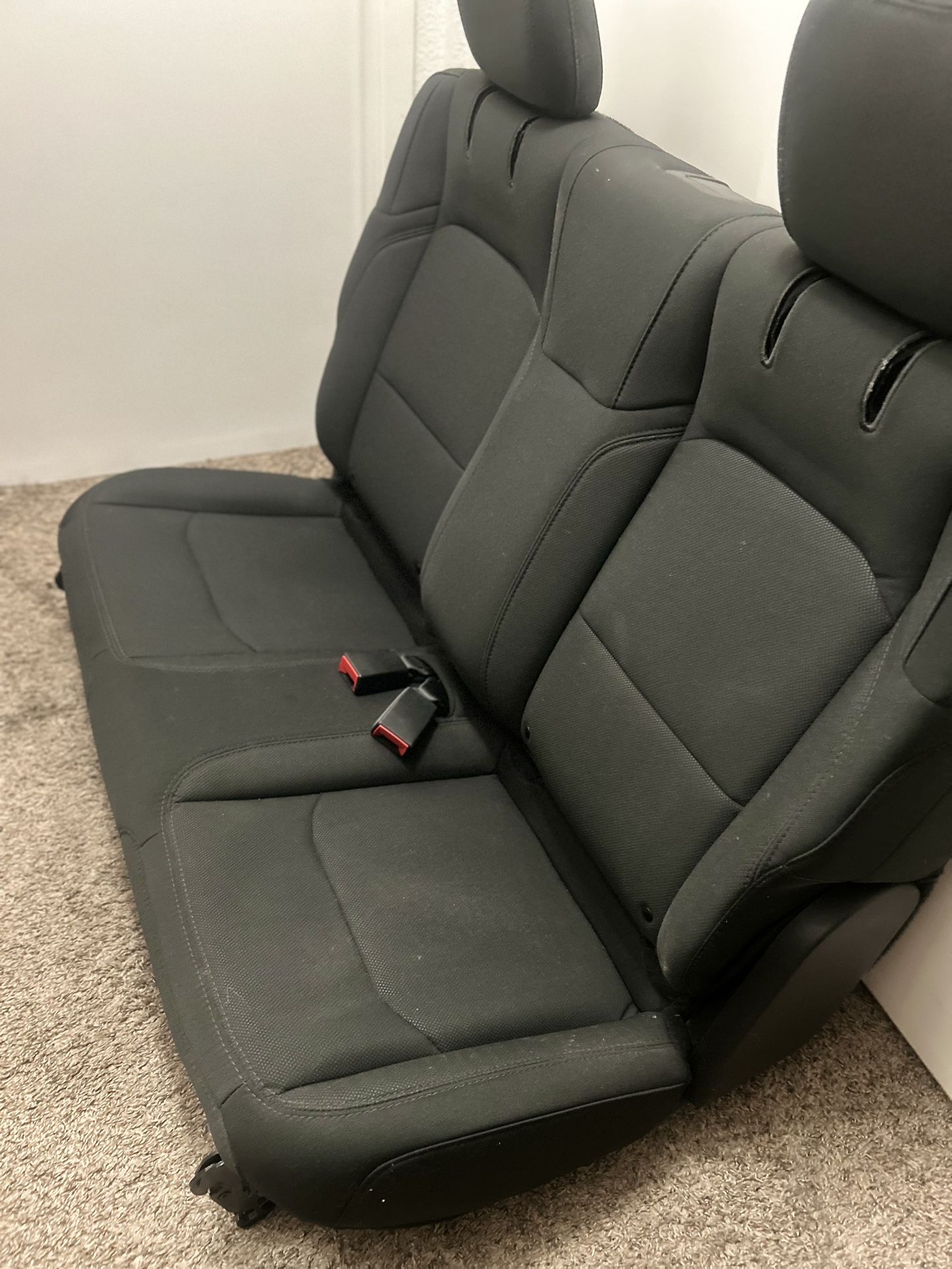 2020 jeep wrangler back Seat