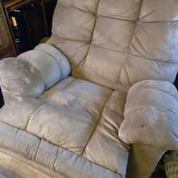 Free Art Van Recliner 