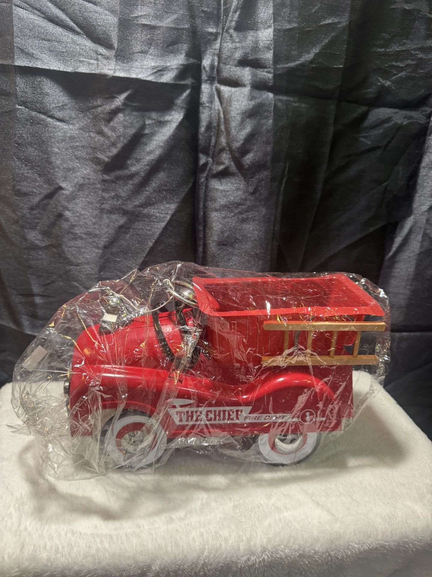 Metal Fire Truck