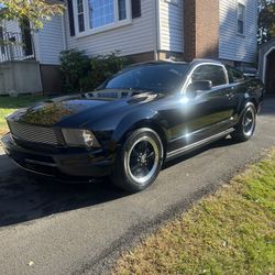 2005 Mustang Premium Package 49000 Miles  One Owner !!!Excepti