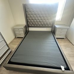 Gray Queen Bed Set