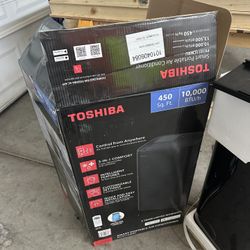 Toshiba 10,000BTU (450sqft) Portable AC