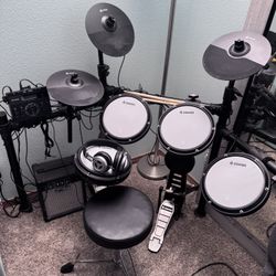Donner DED-200X Electric Drum Set With Amp
