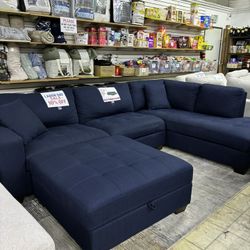 Thomasville Miles 3-Piece Fabric Sectional with Ottoman