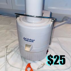 $25 Jack LaLanne's Power Juicer in great working condition Trista Products inc