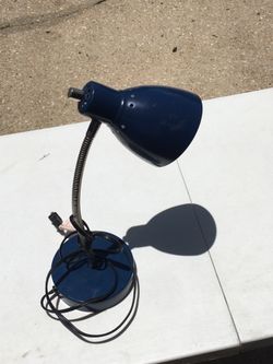 Desk lamp