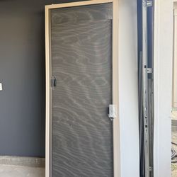 Screen doors $30 each 2 doors available