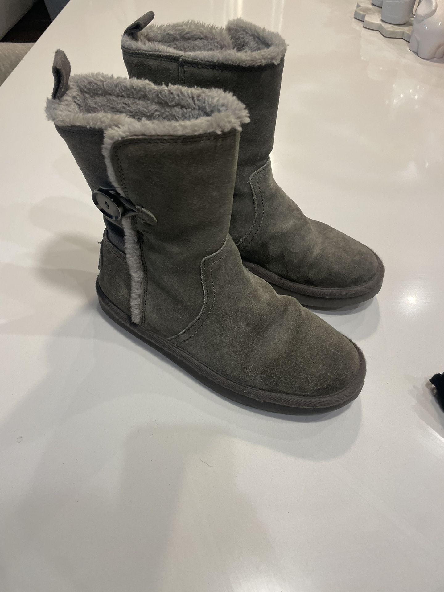 American Eagle Outfitters Womens Gray Winter Boot, Size 7