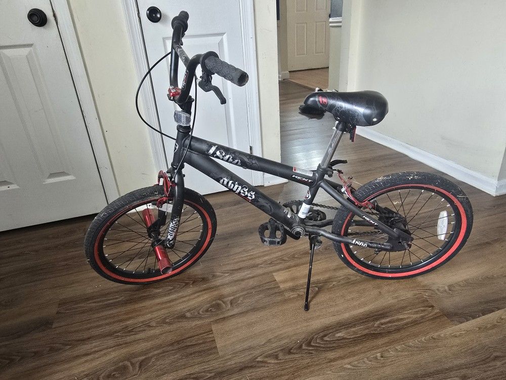 18 inch Kent Abyss Boy's Freestyle BMX Bicycle