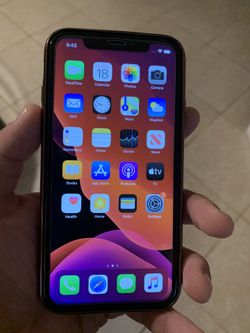 iPhone XR 64gb with case, tempered glass and charger!