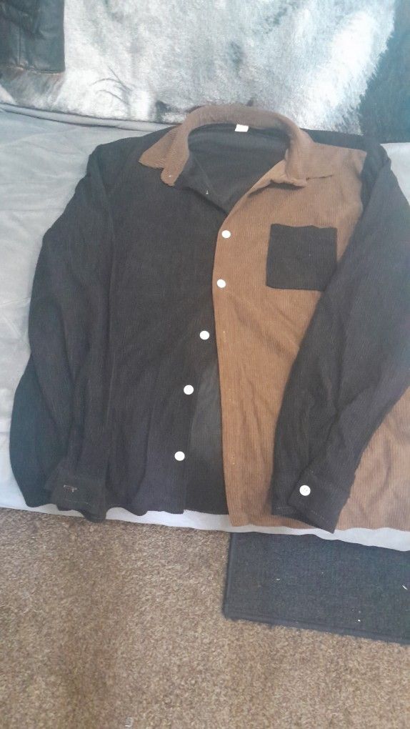 Mens Large Long Sleved Shirt Brand New