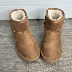 Dream Pairs Kids Size 10 Faux Fur Lined Camel Color Boots