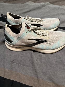 Mens size 12 Brooks shoes