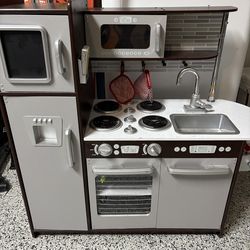 Kids Kitchen