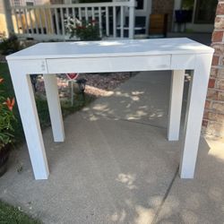 White MDF Desk With Drawer